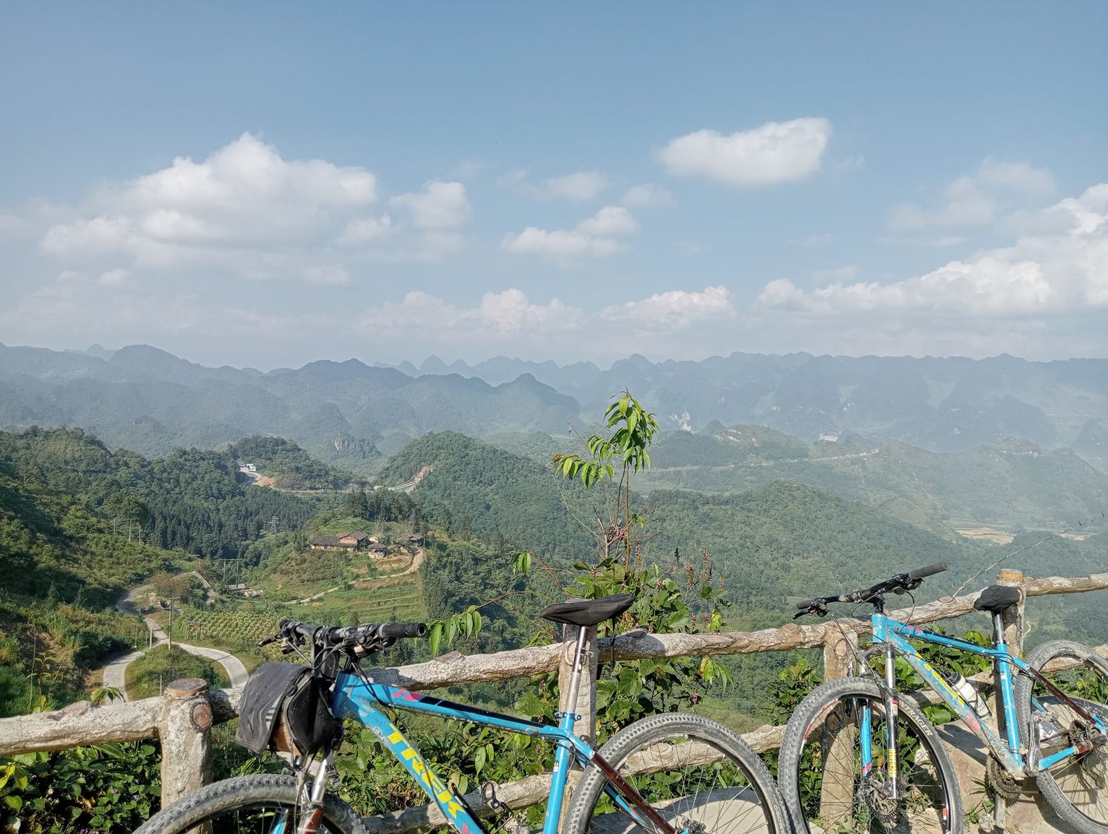 Ha Giang Bike Tour from Hanoi 7 Days